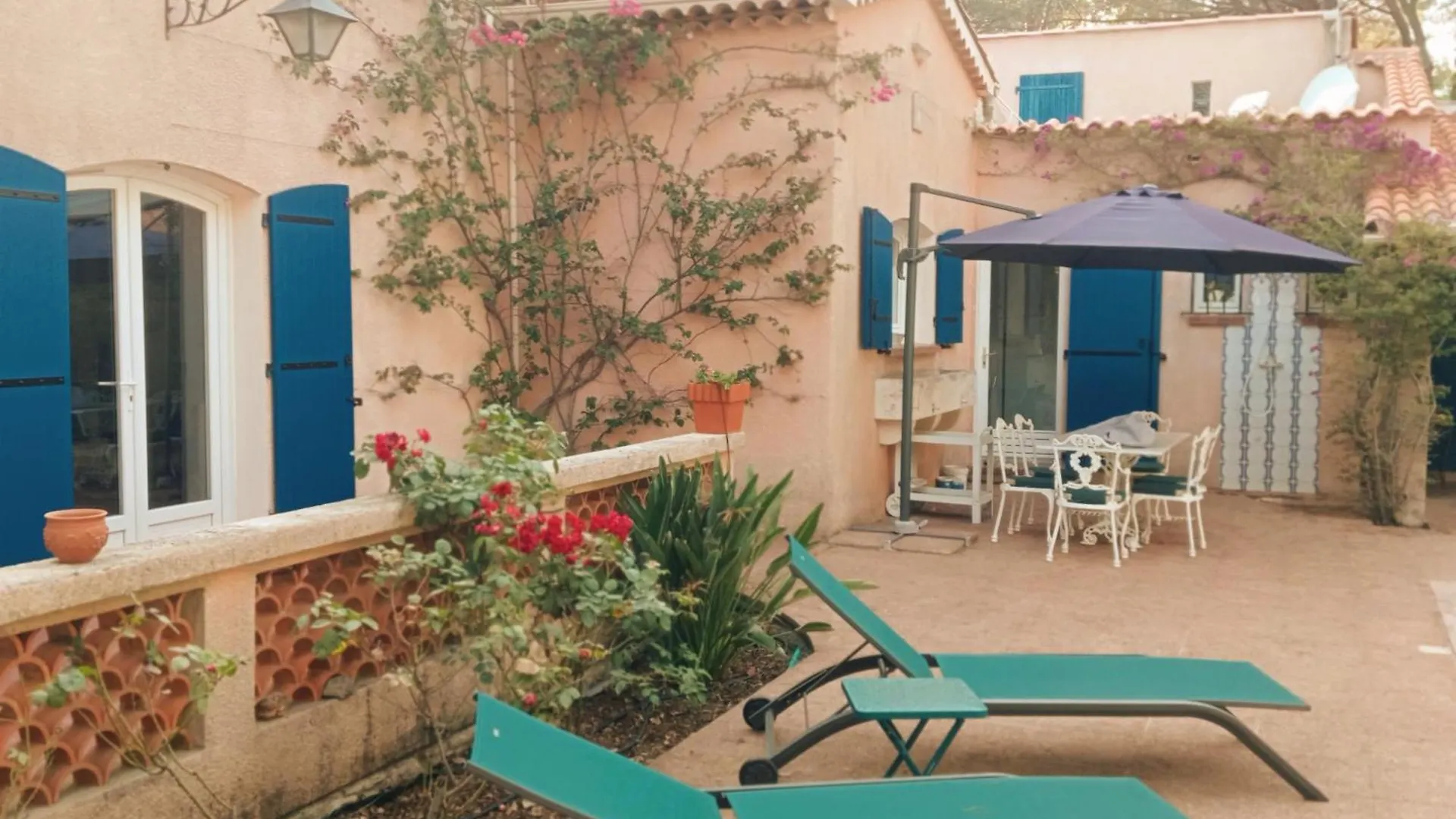 L'Esbadaia Villa Saint-Raphael  Saint-Raphael (Var)